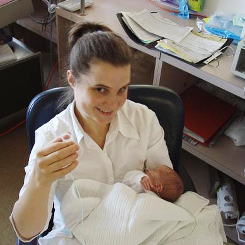 Kerry with daughter Emma in NICU
